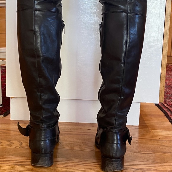Tall black boots - Picture 6 of 10